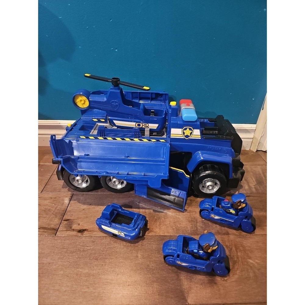 Paw Patrol Chase's 5 In 1 Ultimate Police Cruiser With Lights and Sounds
